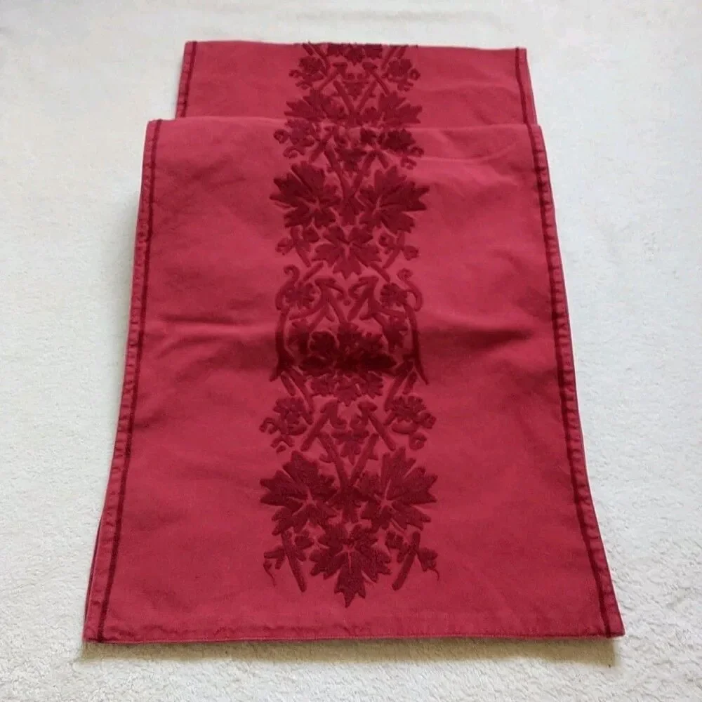 Williams Sonoma Table Runner Red Embroidered Soutache Cotton 15x82